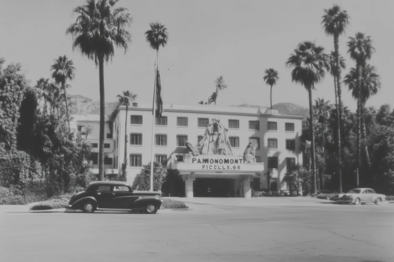 PARAMOUNT PICTURES 1948